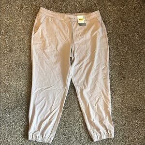Women’s dress jogger pants